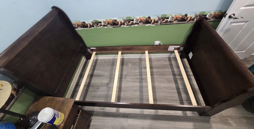 Twin Bed