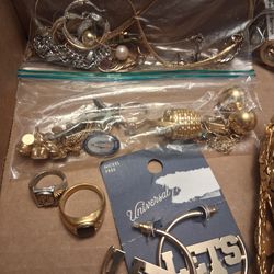 Vintage jewelry lot