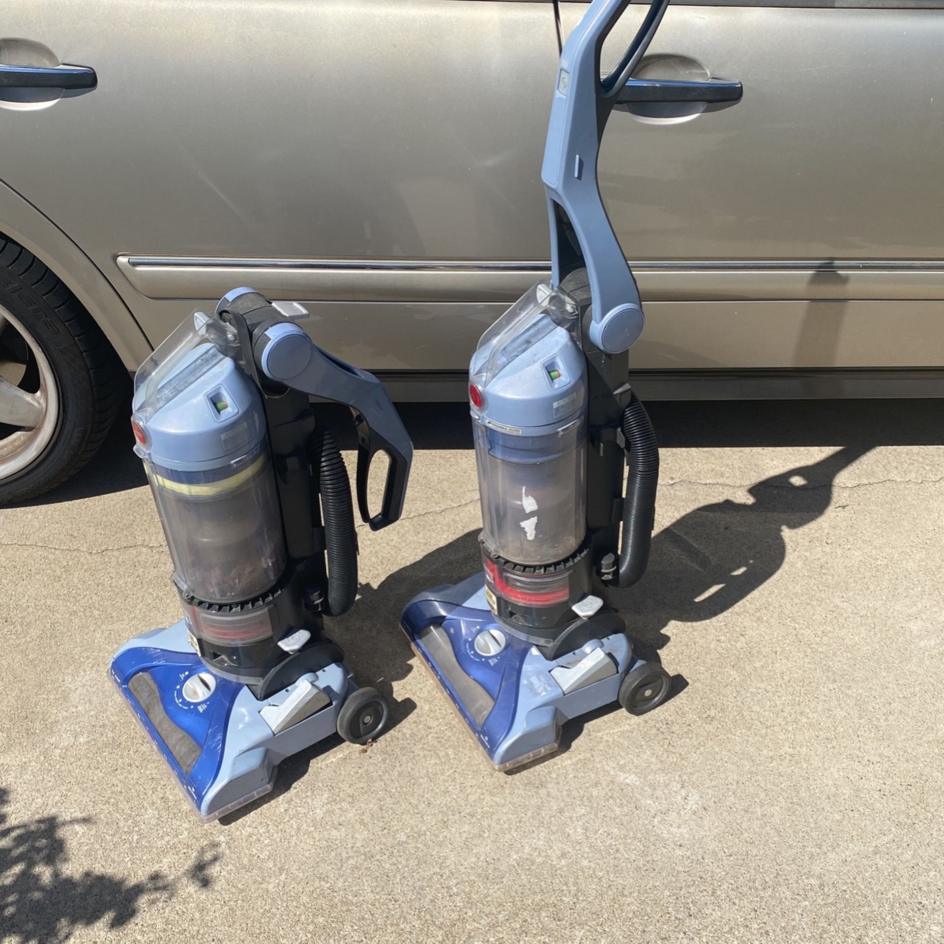 TWO Hoover Folding Handle Type T Pet Windtunnel Vacuums That Both Need Rolling Brush Assembly