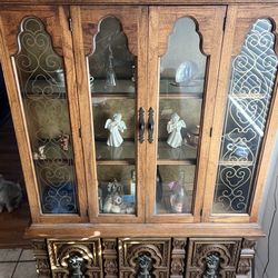 Hutch cabinet