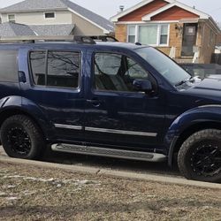***2011 Nissan Pathfinder * Navy Blue * Mechanic Special  $4,499 OBO* 127K Miles * Runs & Drives * Clean Title * Serious Buyers Only***