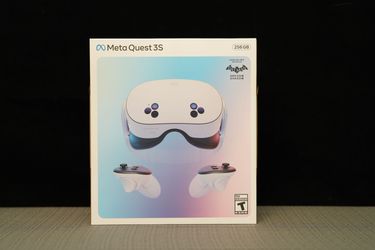 Meta Quest 3S Advanced All-in-One VR Headset (256GB)