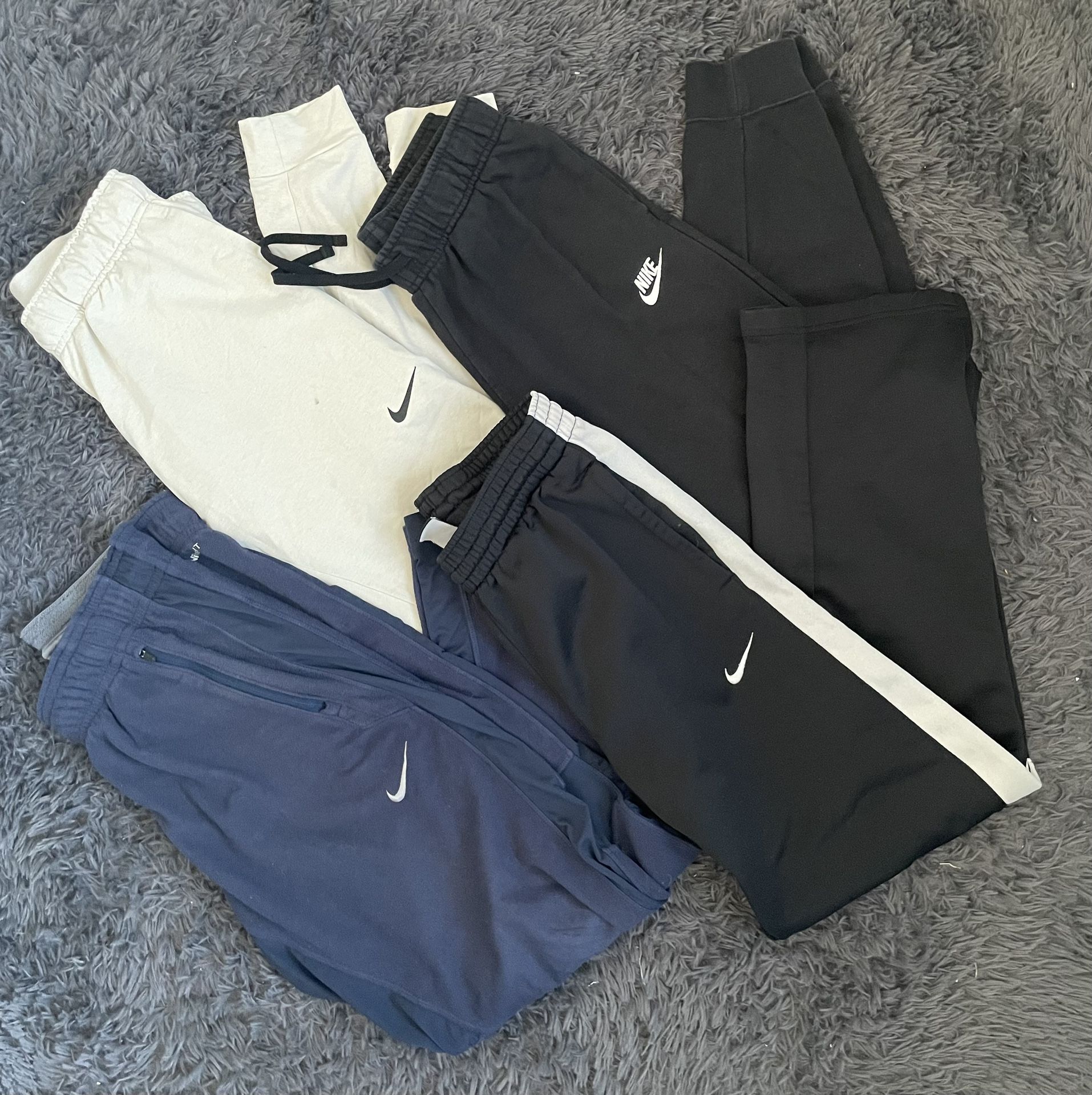 Nike Joggers Sweatpants Bundle Lot of 4 | Men Small