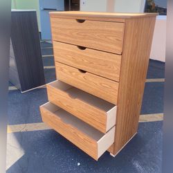 Dresser No Knobs