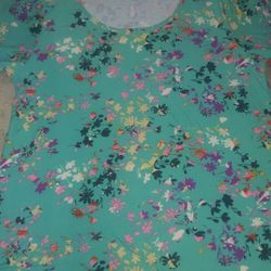 LulaRoe Women's Size XL Multicolor Floral Short Sleeve Super Soft T-Shirt