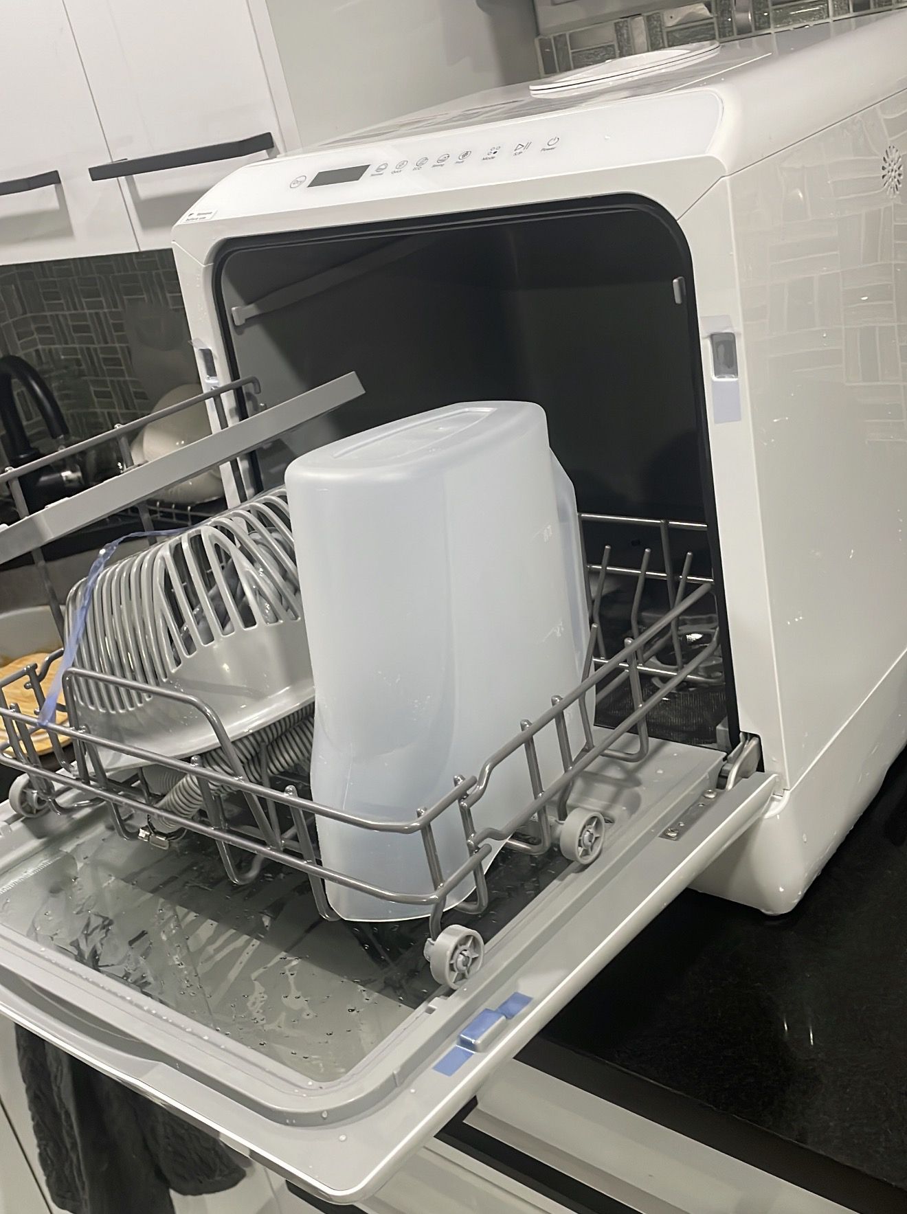 17 in. Portable Countertop Dishwasher for Sale in Bronx, NY - OfferUp