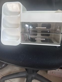Vanity or desk organizers