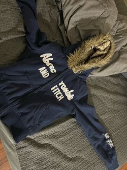 Fur hoodie,Abercrombie,navy blue,small size