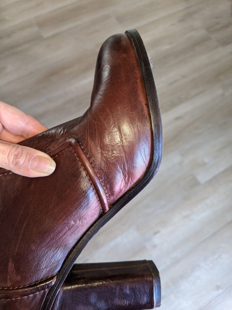 Frye Women's Leather Boots- Size 8. Style: Sylvia Piping