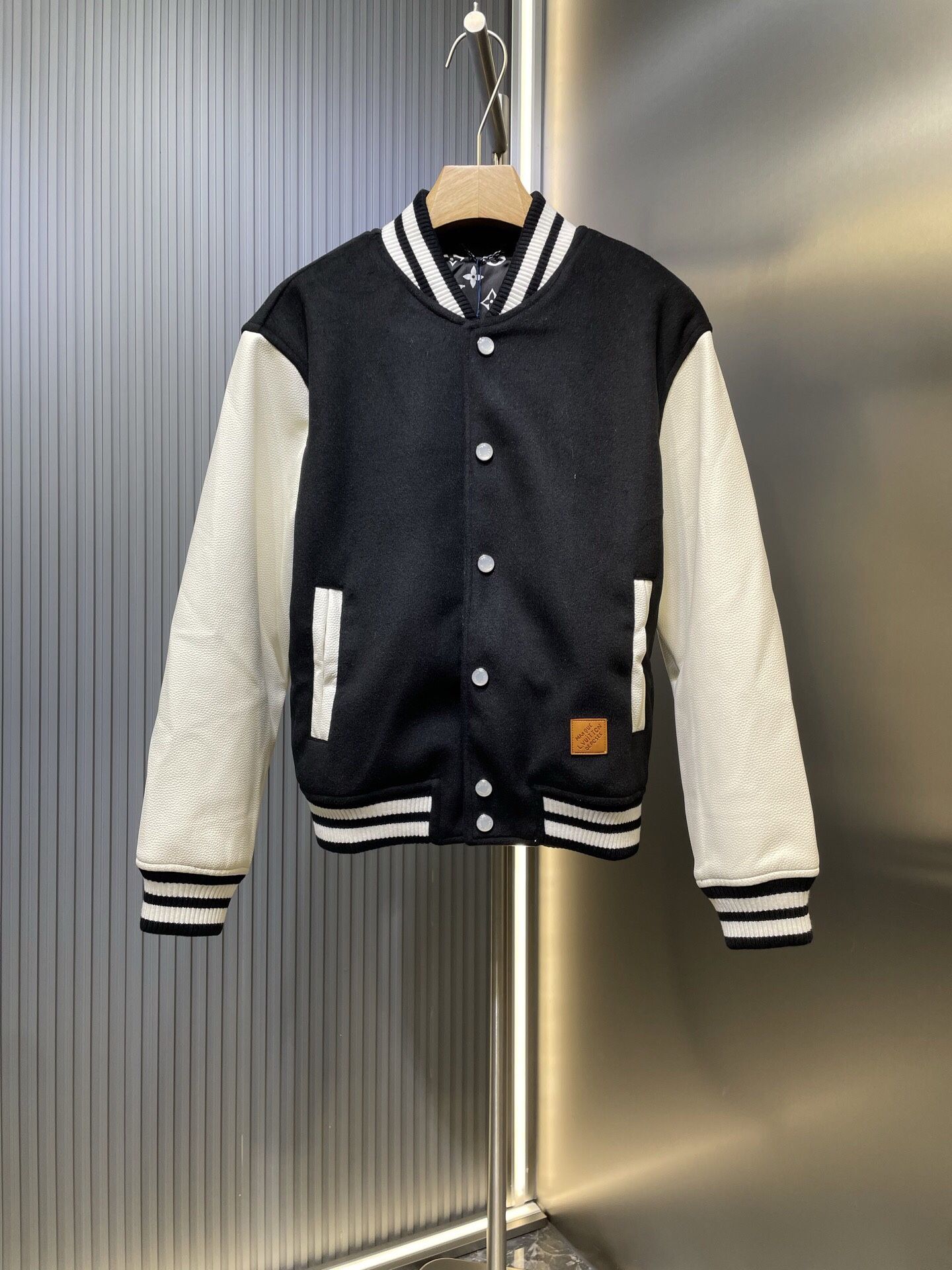 LV Men’s 2025 Jacket New 