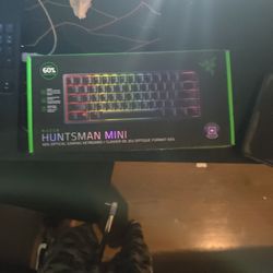 Best 60 Percent Razor Huntsman Mini 