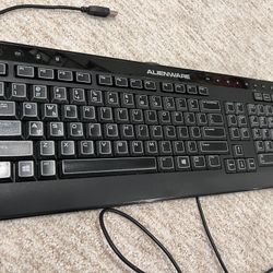 AlienWARE Multimedia Black USB Keyboard 