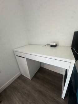Modern White Desk with Chair
