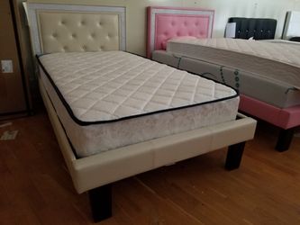 Twin bed