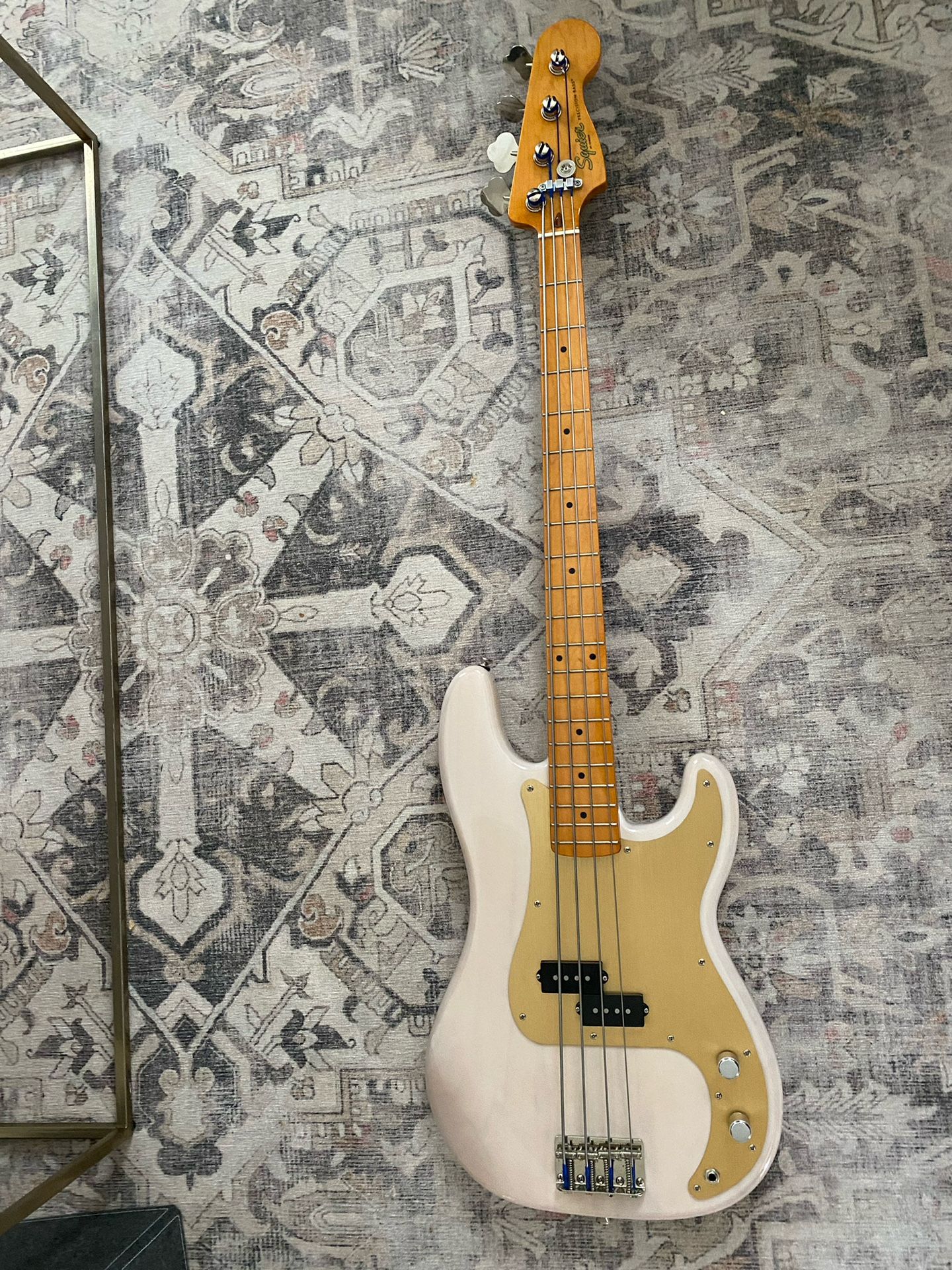 Squier Classic Vibe late 50s Precision bass