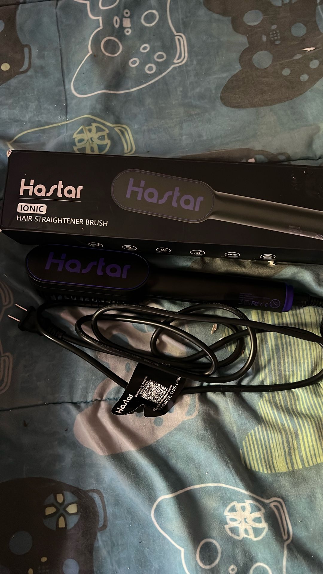 New Hastar Ionic Hair Straightener Brush-New In Box-60 Sec. Heat Up-220/400 F