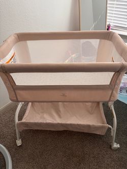 Lovlitod Bassinet