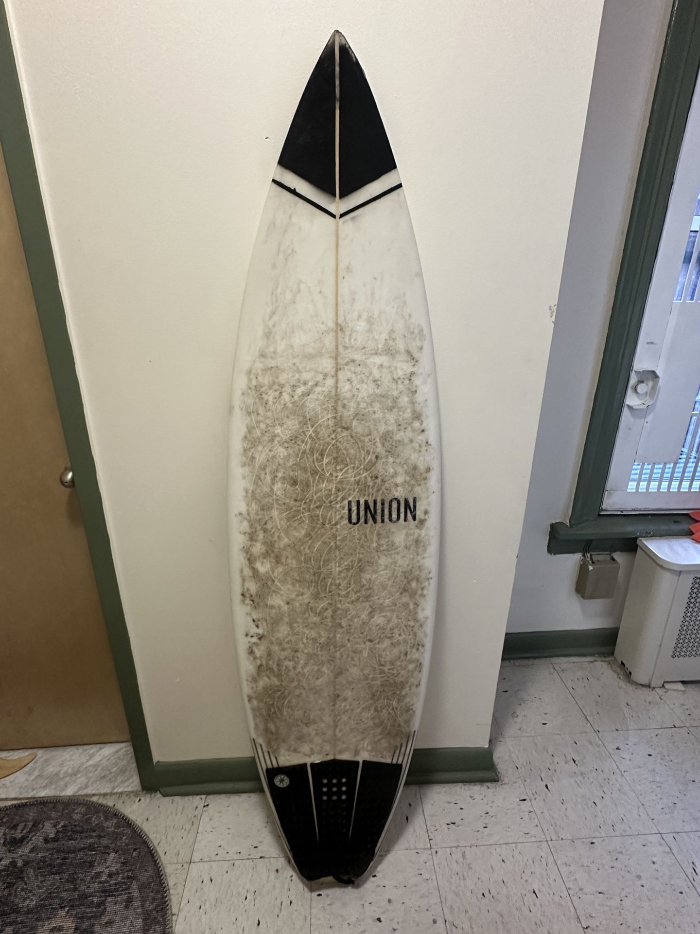 Union Surfboards Prototype 5’ 9” 27L