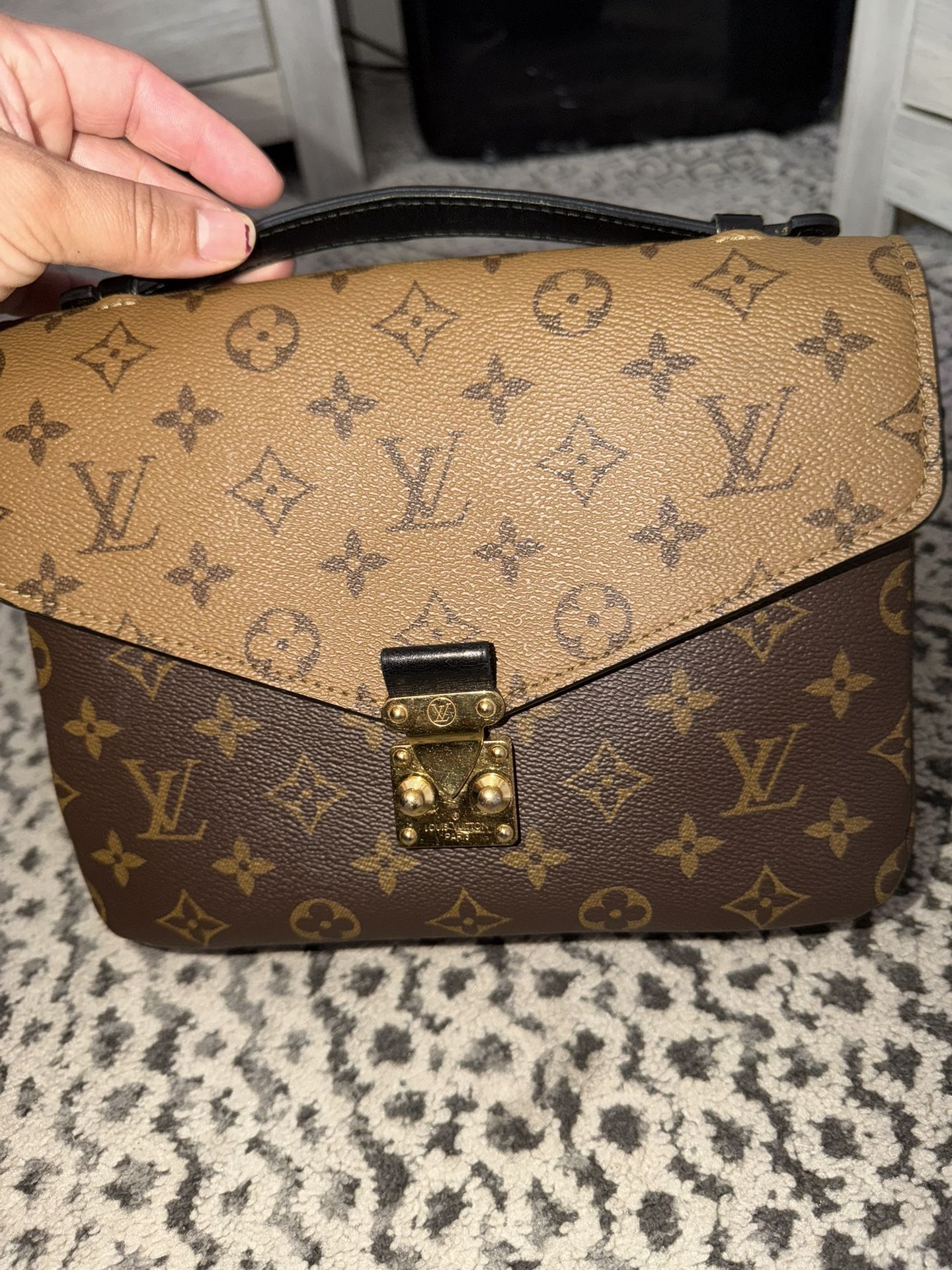 Louis Vuitton Pochette Métis Purse