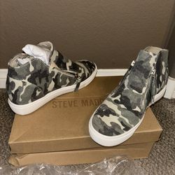 Steve Madden Zip Wedge Sneaker Size 7 