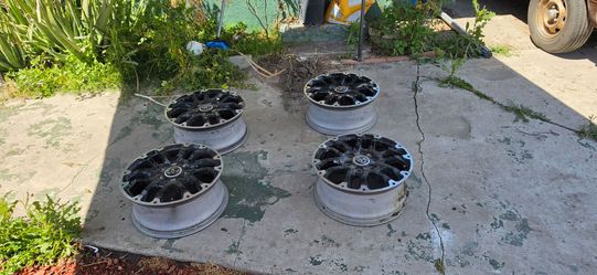 Toyota tundra wheels