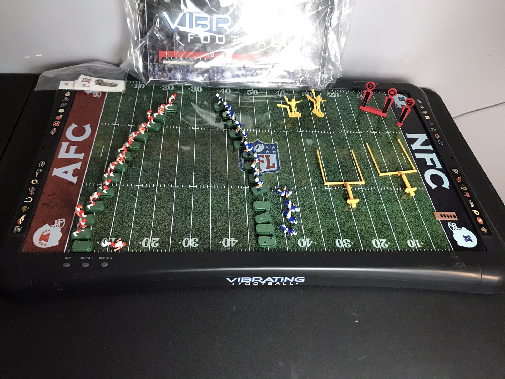 RARE EXCALIBUR NFL TABLETOP VIBRATING ELECTRONIC FOOTBALL GAME AFC NFC! YS
