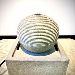 Beautiful decorative quality water fountain H12xW11 inch Lbs 8