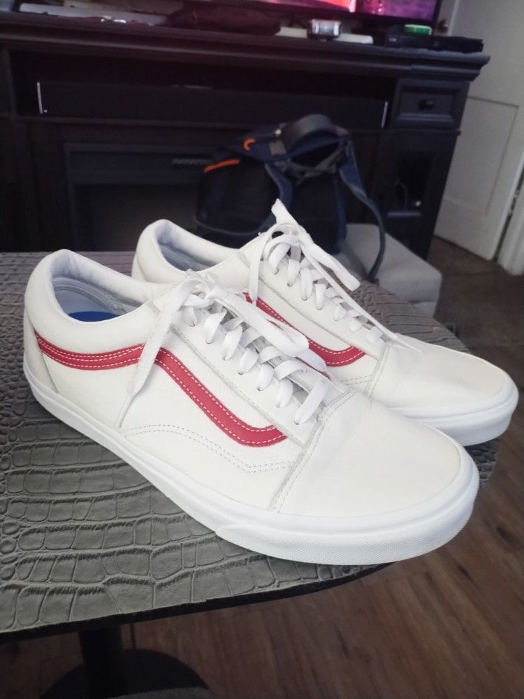 size 12 white leather Vans with red stripe size 11