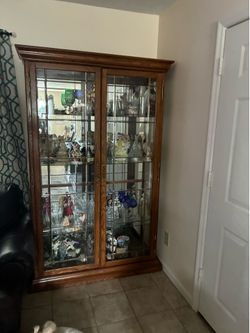 Curio cabinet