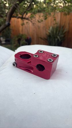 RED SE STEM