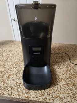 Petlibro automatic pet feeder