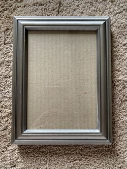 4 Picture Frames - 5x7
