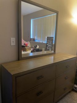 Full bed set (mattress included)