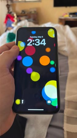 Apple iPhone XR ( blue ) 128 gigs