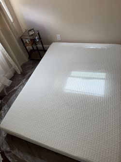 New Queen Cool Gel Memory oam Mattress with Green Tea...