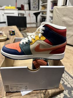 Air Jordan 1 Mid