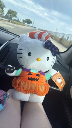 hello kitty Halloween
