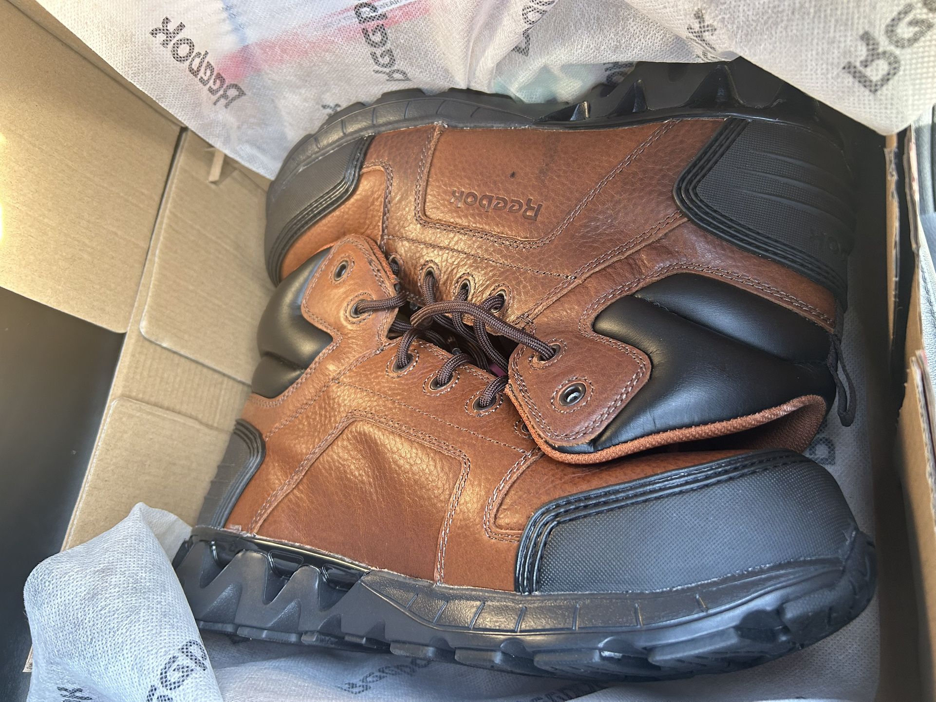 reebok Mens Boots Size 10