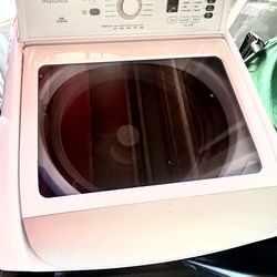Like New Insignia Washer And Dryer