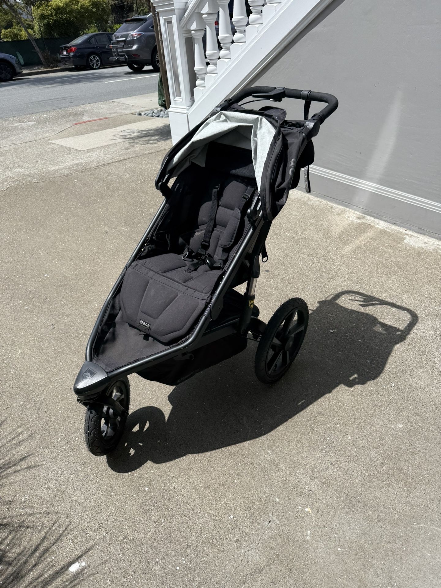 BOB Gear Revolution Flex 3.0 Jogging Stroller – Black – Excellent Condition