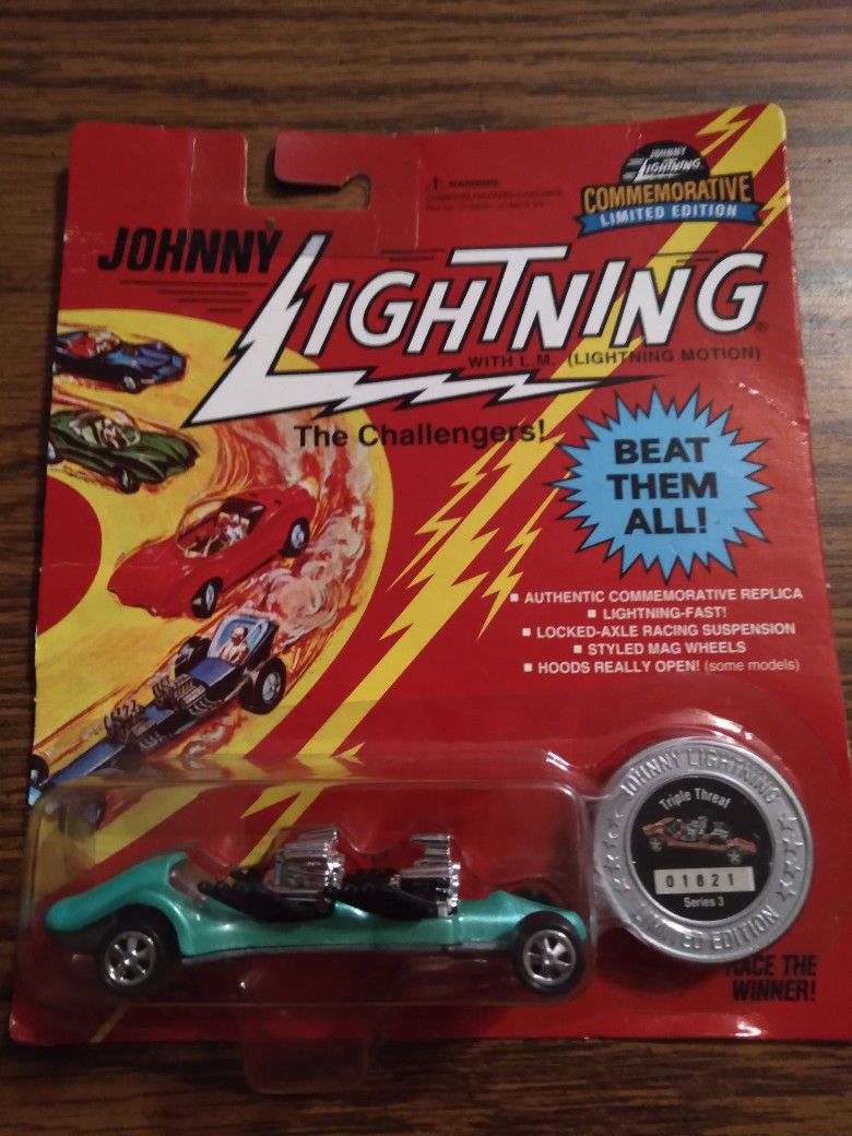 Johnny Lightning Triple Threat