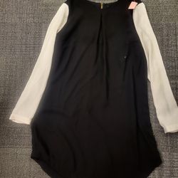 Jr lg Mossimo black dress with white long sleeves Lot 68