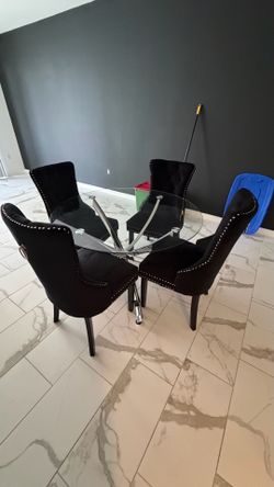 4 Chair Dining Set