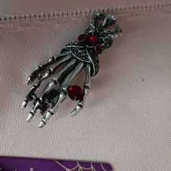 Skeleton Hand Pin/Brooch