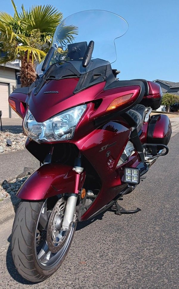 2005 Honda ST1300