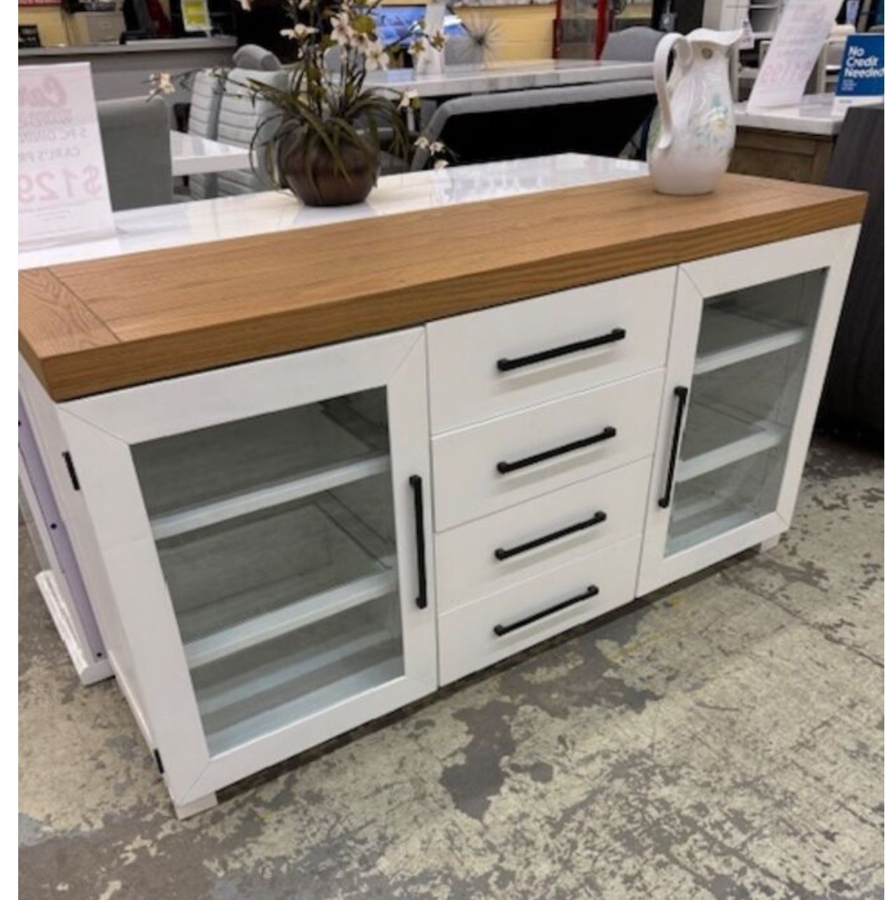 Beautiful 60” Lighted Server