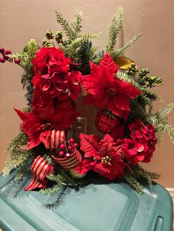 Christmas Holiday Wreath with Poinsettias