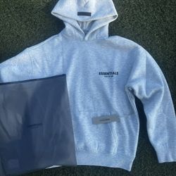 ESSENTIALS HOODIE / Size Medium Light Oatmeal 