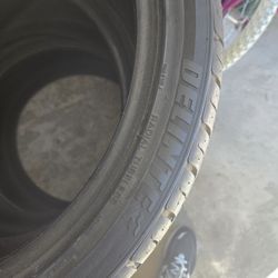 Full Set Of BRAND NEW DELINTE Tires 275-35-20 (Front), 275-40-20 (Back)