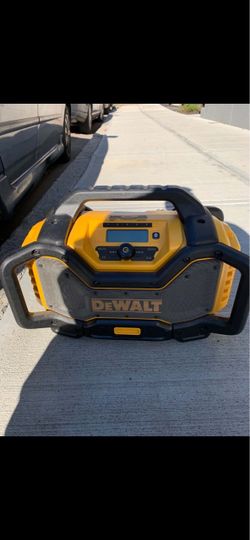 DEWALT radio Bluetooth
